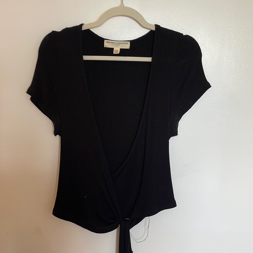 Urban outfitters - tied crop top
